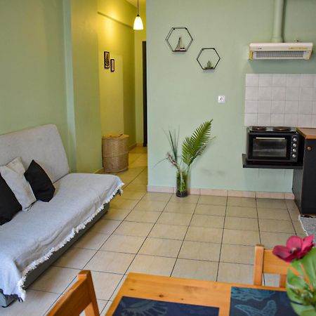 Rea Apartment " 1 Minute From The Beach " Kalamata Bagian luar foto