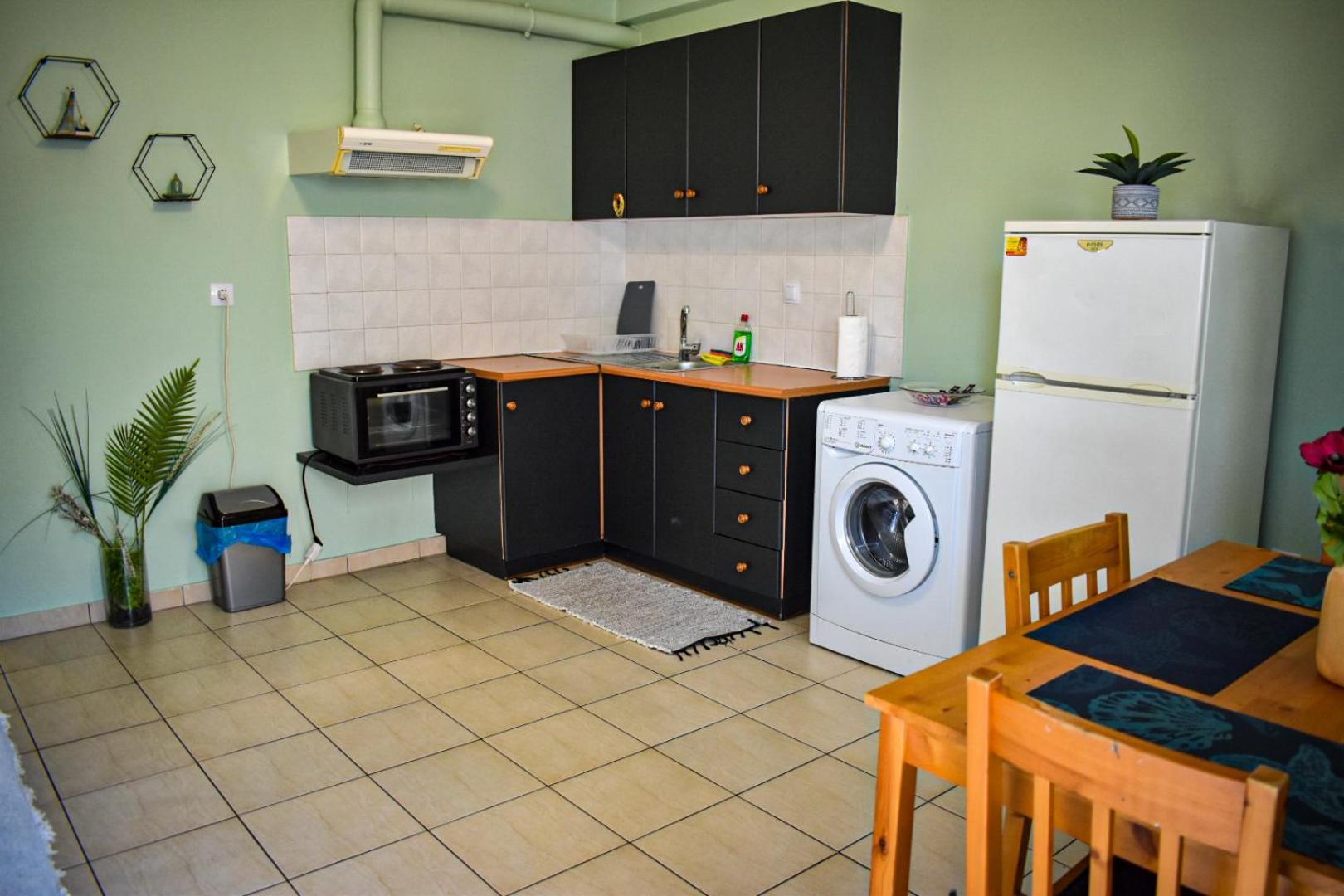 Rea Apartment " 1 Minute From The Beach " Kalamata Bagian luar foto